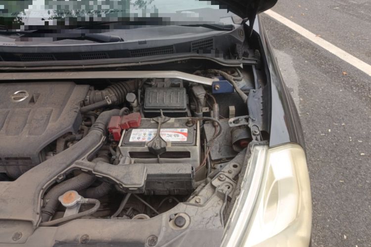 Used Nissan Tiida 2008 1.6L Automatic Fashion Edition Engine Bay Left