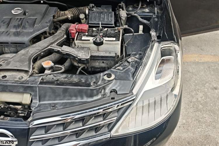 Used Nissan Tiida 2008 1.6L Automatic Smart Version Engine Bay Left
