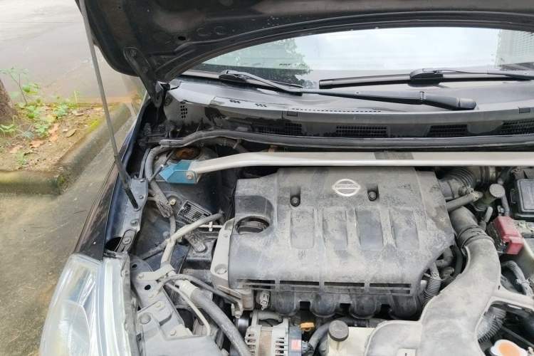 Used Nissan Tiida 2008 1.6L Automatic Fashion Edition Engine Bay Right