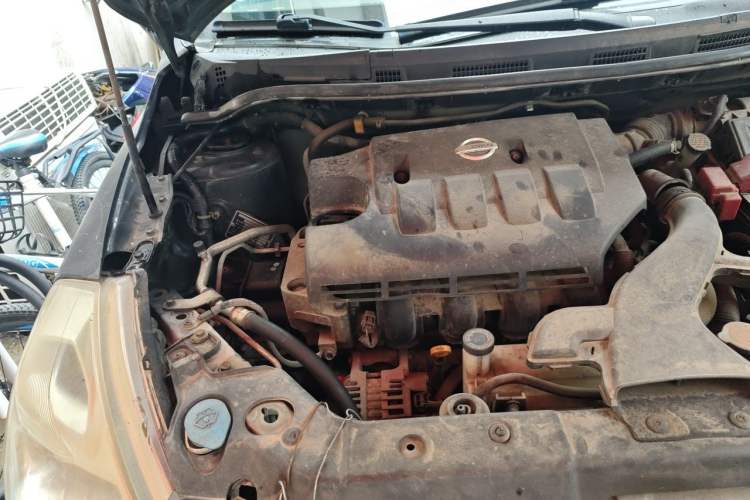 Used Nissan Tiida 2008 1.6L Manual Fashion Model Engine Bay Right