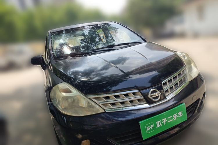 Used Nissan Tiida 2008 1.6L Manual Fashion Model Front Right 45 Deg