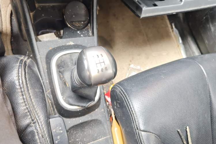 Used Nissan Tiida 2008 1.6L Manual Fashion Model Gear Lever