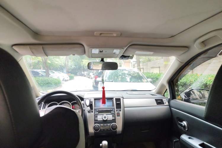 Used Nissan Tiida 2008 1.6L Automatic Smart Version Headliner
