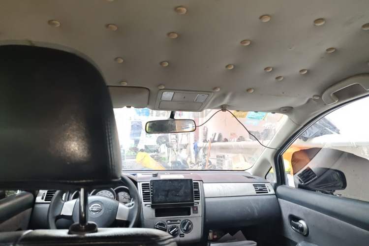Used Nissan Tiida 2008 1.6L Manual Fashion Model Headliner