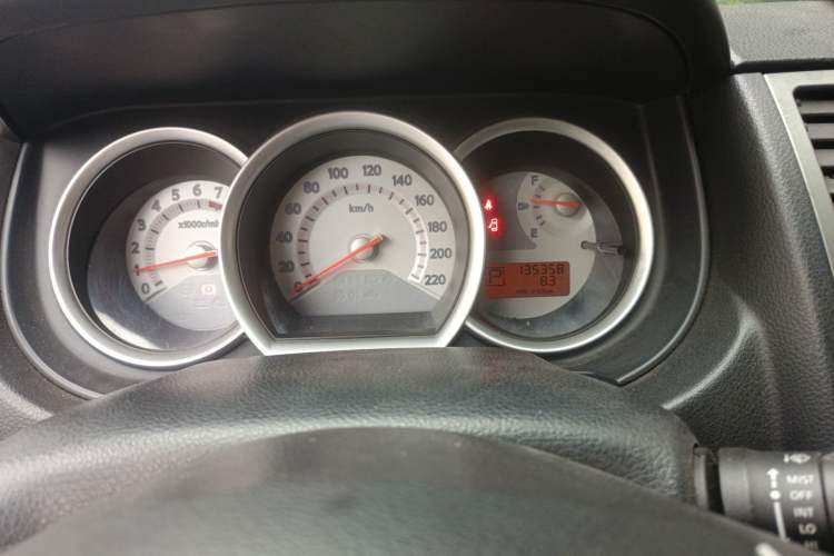 Used Nissan Tiida 2008 1.6L Automatic Fashion Edition Instrument Cluster