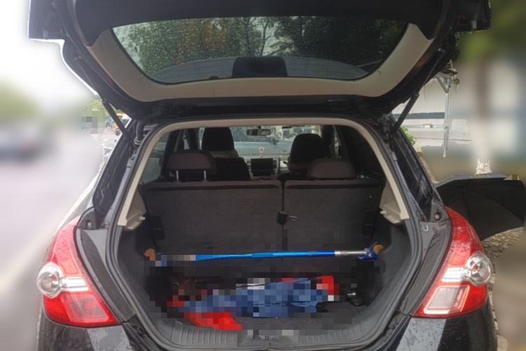 Used Nissan Tiida 2008 1.6L Automatic Fashion Edition Trunk