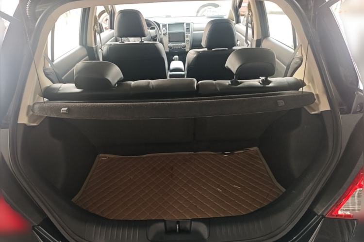 Used Nissan Tiida 2008 1.6L Automatic Smart Version Trunk
