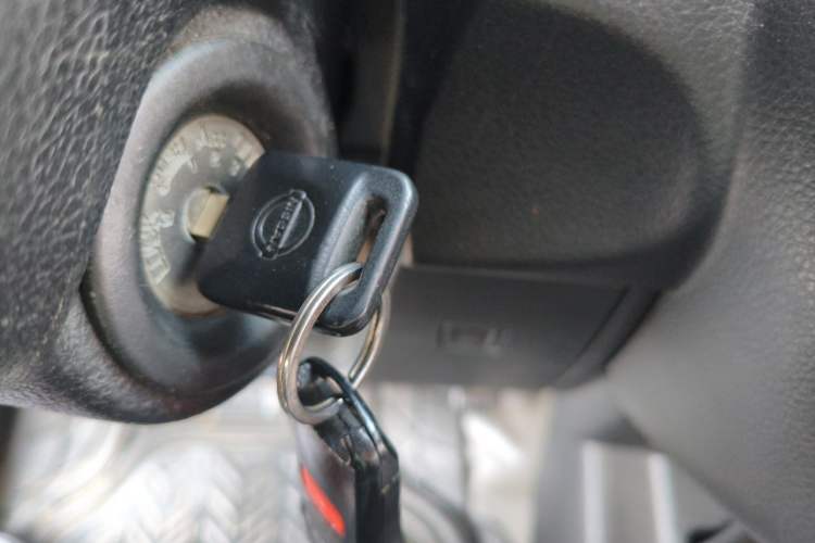 Used Nissan Tiida 2008 1.6L Manual Smart Version Vehicle Key