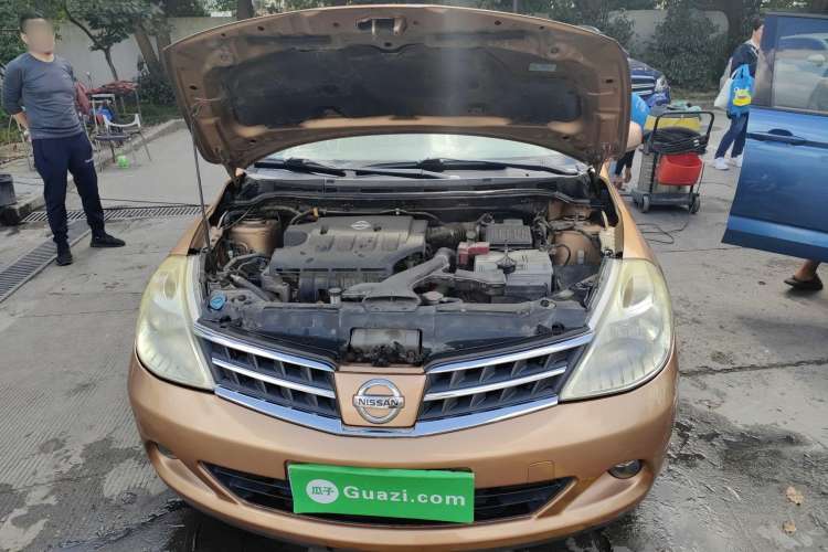 Used Nissan Tiida 2008 1.6L Manual Fashion Model Engine Bay