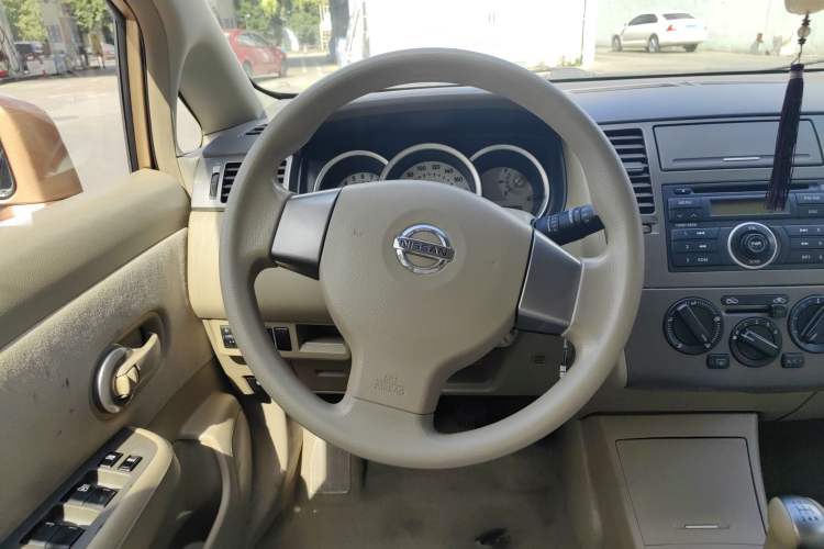 Used Nissan Tiida 2008 1.6L Manual Fashion Model Steering Wheel