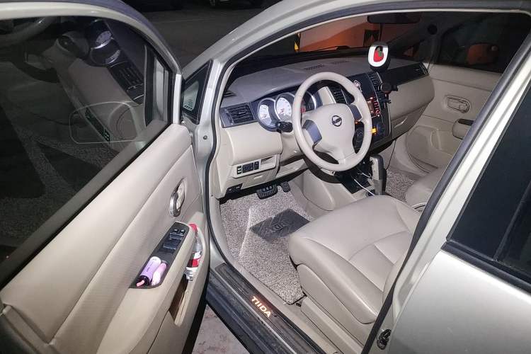 Used Nissan Tiida 2008 1.6L Automatic Smart Version Driver Seat