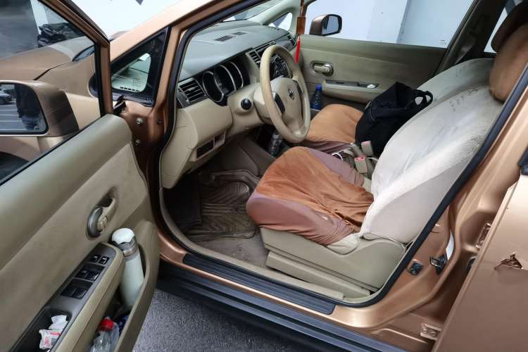 Used Nissan Tiida 2008 1.6L Automatic Fashion Edition Driver Seat