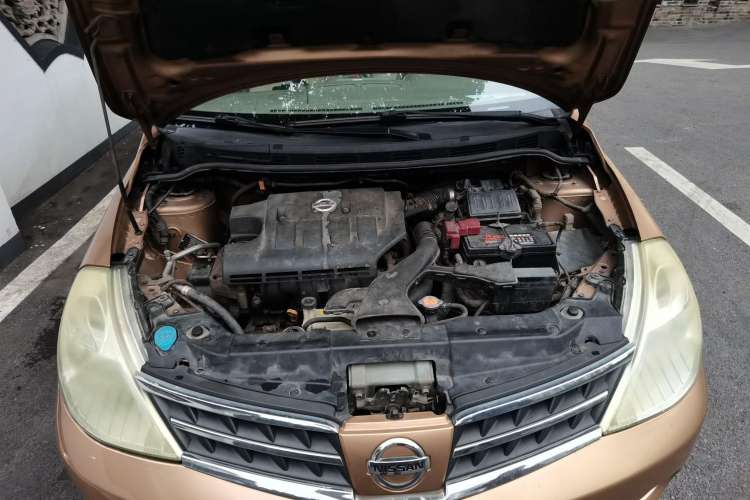 Used Nissan Tiida 2008 1.6L Automatic Fashion Edition Engine Bay