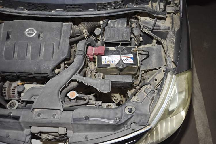 Used Nissan Tiida 2008 1.6L Automatic Smart Version Engine Bay Left