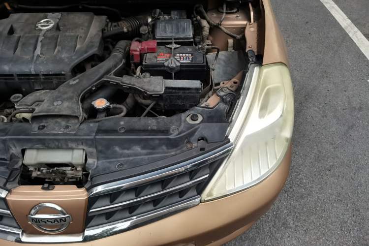 Used Nissan Tiida 2008 1.6L Automatic Fashion Edition Engine Bay Left
