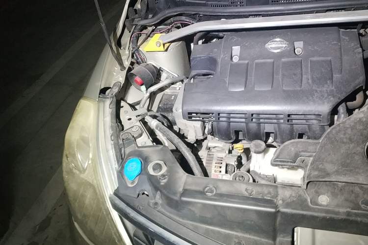 Used Nissan Tiida 2008 1.6L Automatic Smart Version Engine Bay Right