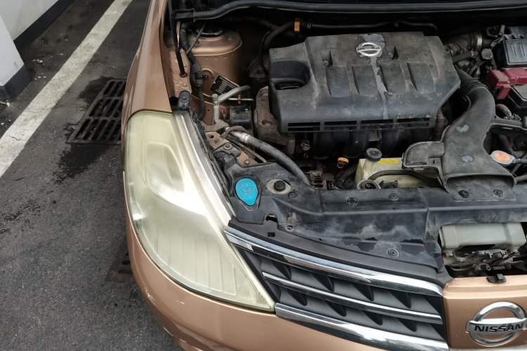 Used Nissan Tiida 2008 1.6L Automatic Fashion Edition Engine Bay Right