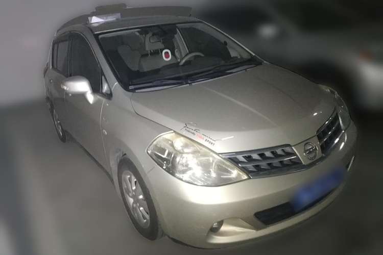 Used Nissan Tiida 2008 1.6L Automatic Smart Version Front Right 45 Deg
