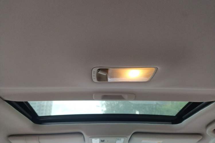 Used Nissan Tiida 2008 1.6L Automatic Smart Version Headliner