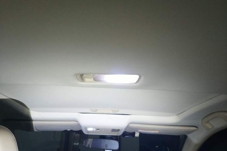 Used Nissan Tiida 2008 1.6L Automatic Smart Version Headliner