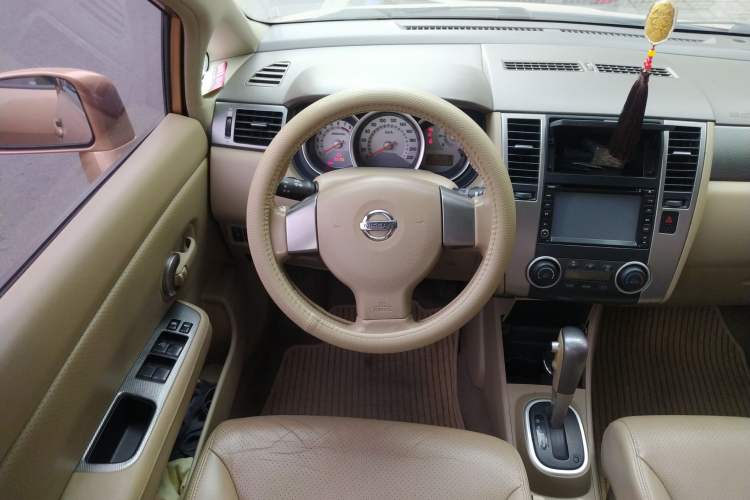 Used Nissan Tiida 2008 1.6L Automatic Smart Version Steering Wheel