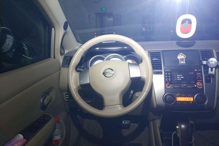 Used Nissan Tiida 2008 1.6L Automatic Smart Version Steering Wheel