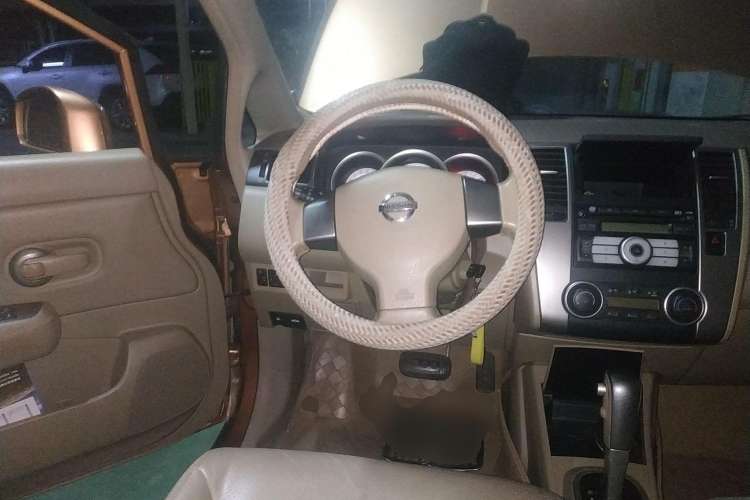 Used Nissan Tiida 2008 1.6L Automatic Smart Version Steering Wheel