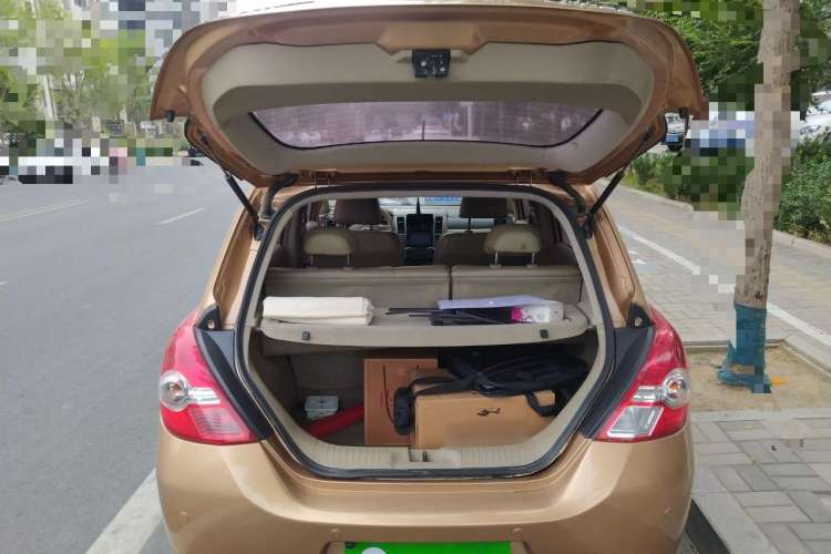 Used Nissan Tiida 2008 1.6L Automatic Smart Version Trunk