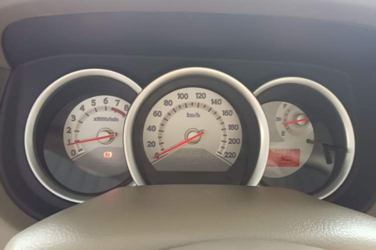 Used Nissan Tiida 2008 1.6L Automatic Fashion Edition Instrument Cluster