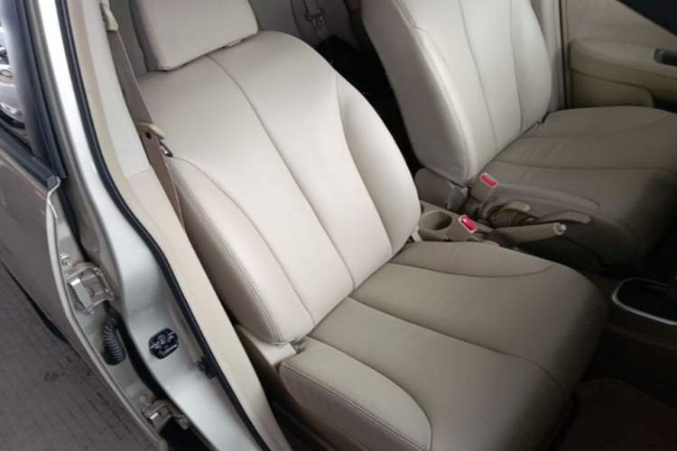Used Nissan Tiida 2008 1.6L Automatic Fashion Edition Right Front Seat