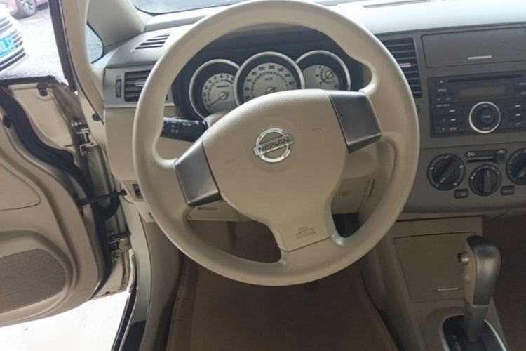 Used Nissan Tiida 2008 1.6L Automatic Fashion Edition Steering Wheel