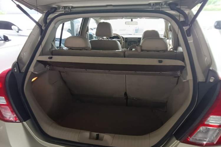Used Nissan Tiida 2008 1.6L Automatic Fashion Edition Trunk
