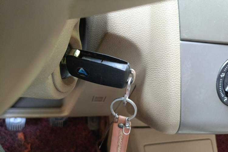 Used Nissan Tiida 2008 1.6L Manual Smart Version Vehicle Key