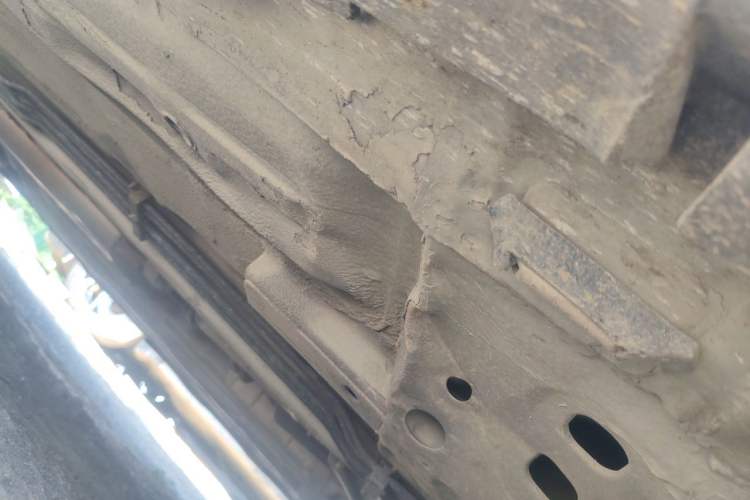 Used Nissan Tiida 2008 1.6L Manual Fashion Model Chassis Front Right