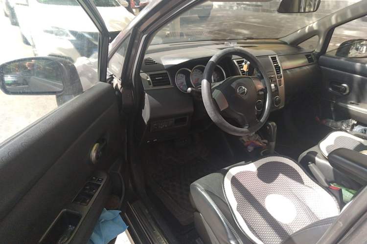 Used Nissan Tiida 2008 1.6L Automatic Smart Version Driver Seat