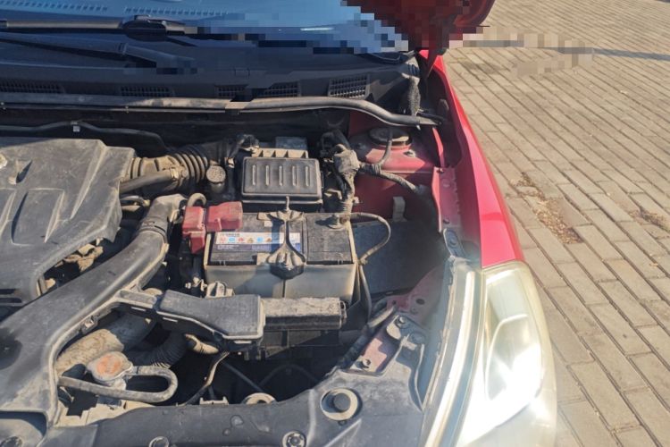 Used Nissan Tiida 2008 1.6L Automatic Smart Version Engine Bay Left