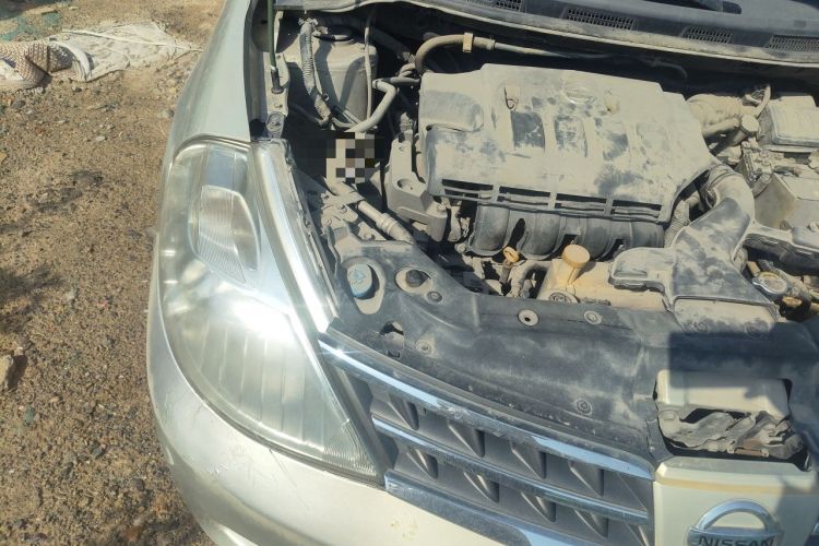 Used Nissan Tiida 2008 1.6L Manual Fashion Model Engine Bay Right