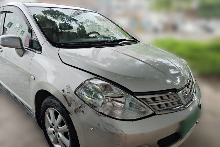 Used Nissan Tiida 2008 1.6L Automatic Smart Version Front Right 45 Deg