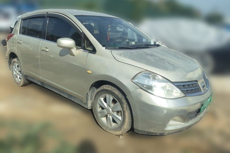 Used Nissan Tiida 2008 1.6L Manual Fashion Model Front Right 45 Deg