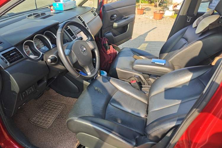 Used Nissan Tiida 2008 1.6L Automatic Smart Version Left Front Seat