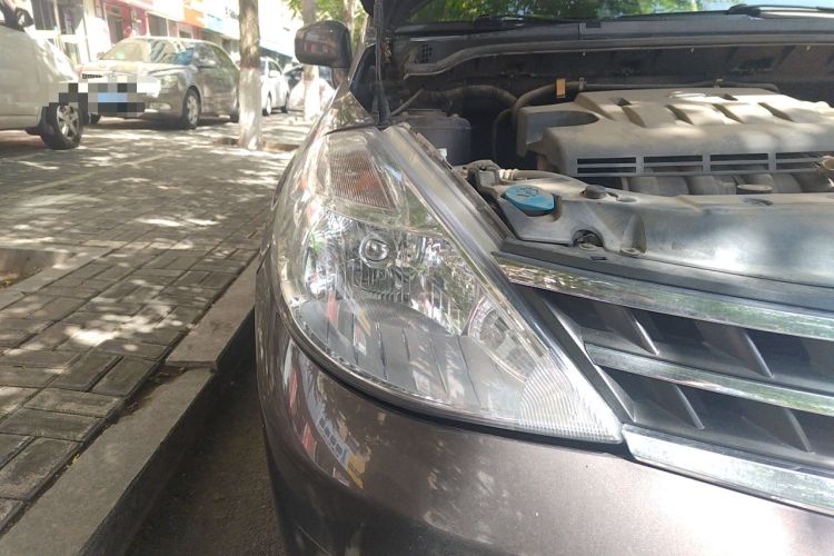 Used Nissan Tiida 2008 1.6L Automatic Smart Version Right Front Headlight