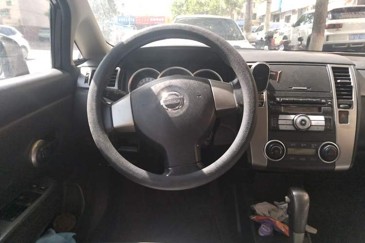 Used Nissan Tiida 2008 1.6L Automatic Smart Version Steering Wheel