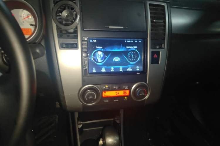 Used Nissan Tiida 2008 1.6L Automatic Tech Model Audio And AC Panel
