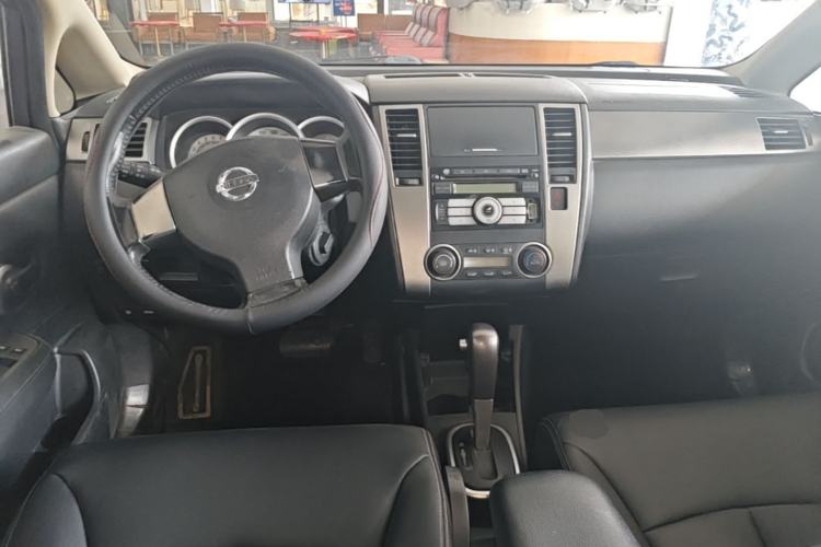 Used Nissan Tiida 2008 1.6L Automatic Smart Version Center Console
