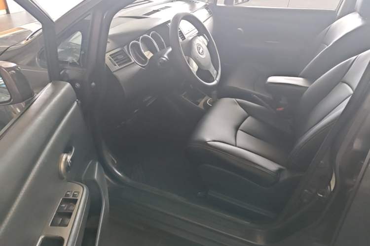 Used Nissan Tiida 2008 1.6L Automatic Smart Version Driver Seat