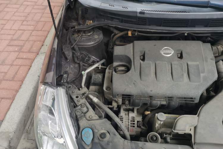 Used Nissan Tiida 2008 1.6L Automatic Smart Version Engine Bay Right