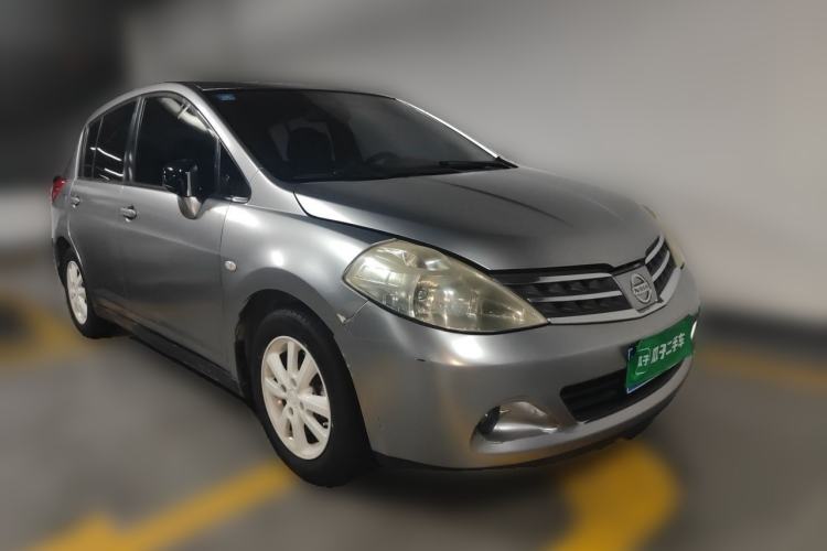 Used Nissan Tiida 2008 1.6L Automatic Tech Model Front Right 45 Deg