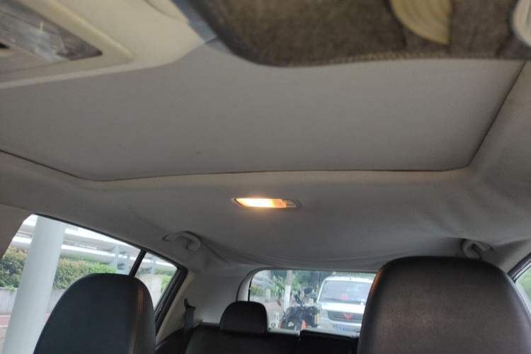 Used Nissan Tiida 2008 1.6L Automatic Smart Version Headliner