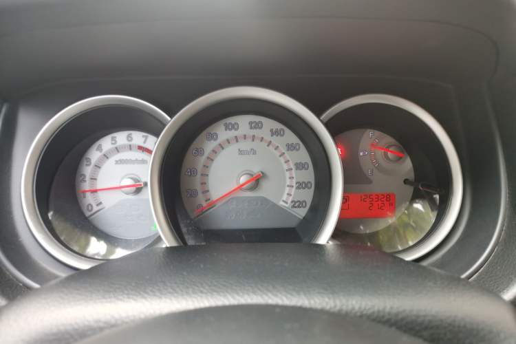 Used Nissan Tiida 2008 1.6L Automatic Smart Version Instrument Cluster