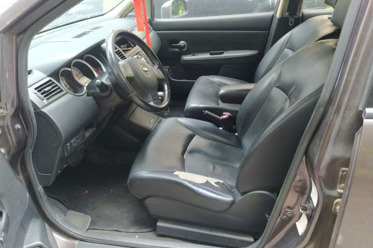 Used Nissan Tiida 2008 1.6L Automatic Smart Version Left Front Seat
